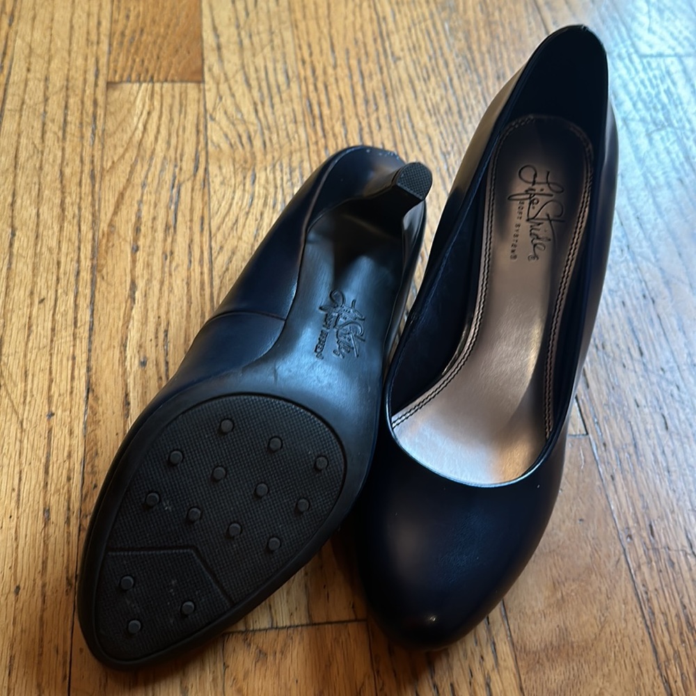 Navy pumps - Picture 4 of 5